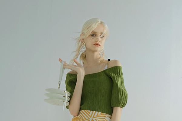 二婚女人可以继承房子吗(没有结婚证也能继承遗产)