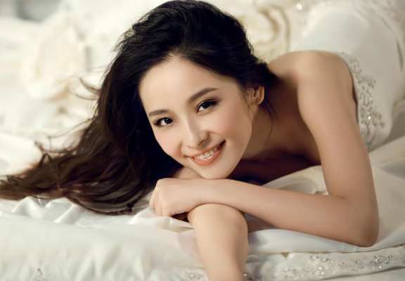 和女生接吻时该做什么举措 和女生接吻时该做什么举措