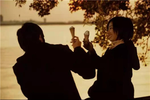 男人对什么女人毫无抵抗力？网红CP：“摸她身体好像摸我自己第65张