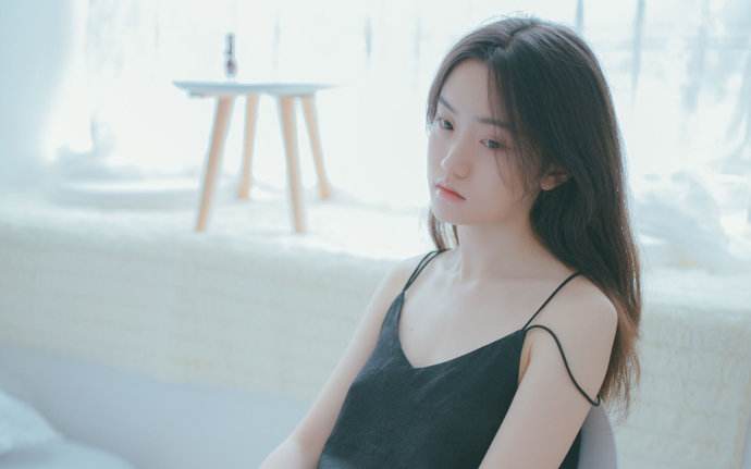 如何追求一个内向的女生? 如何追求一个内向的女生?