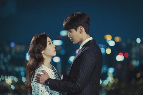 撩妹的套路对话,让妹子瞬间来电的聊天记录截图。 撩妹的套路对话,让妹子瞬间来电的聊天记录截图。