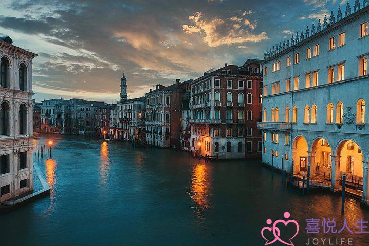 女人失恋(分手后的女孩子如何快速走出失恋) 女人失恋(分手后的女孩子如何快速走出失恋)