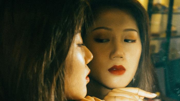 意外发现老公出轨怎么办（发现老公和别人暧昧）