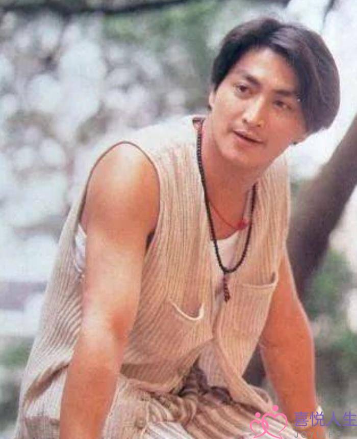 何家劲个人资料（61岁何家劲为初恋守身不婚）
