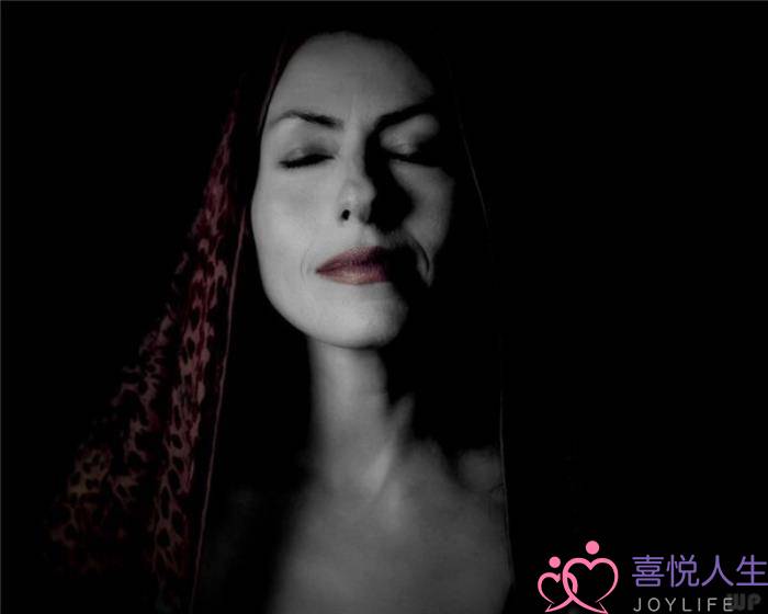 图片[1]-心酸的说说（让人心酸想哭的说说短句）-泡学网-喜悦人生,挽回婚姻,分手挽回,经验婚姻,情感挽回,情感咨询,分离小三,泡学书籍