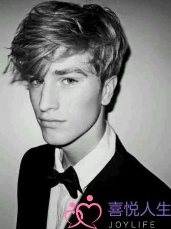 渣男网恋聊天的表现，微信聊天时渣男的四个特征