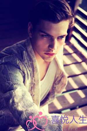 渣男网恋聊天的表现，微信聊天时渣男的四个特征