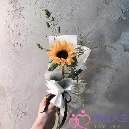 爱极深的句子(七月最火最走心的爱情句子) 爱极深的句子(七月最火最走心的爱情句子)