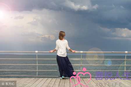 丈夫坚决离婚娶了新妇，不到半年却来求我原谅！